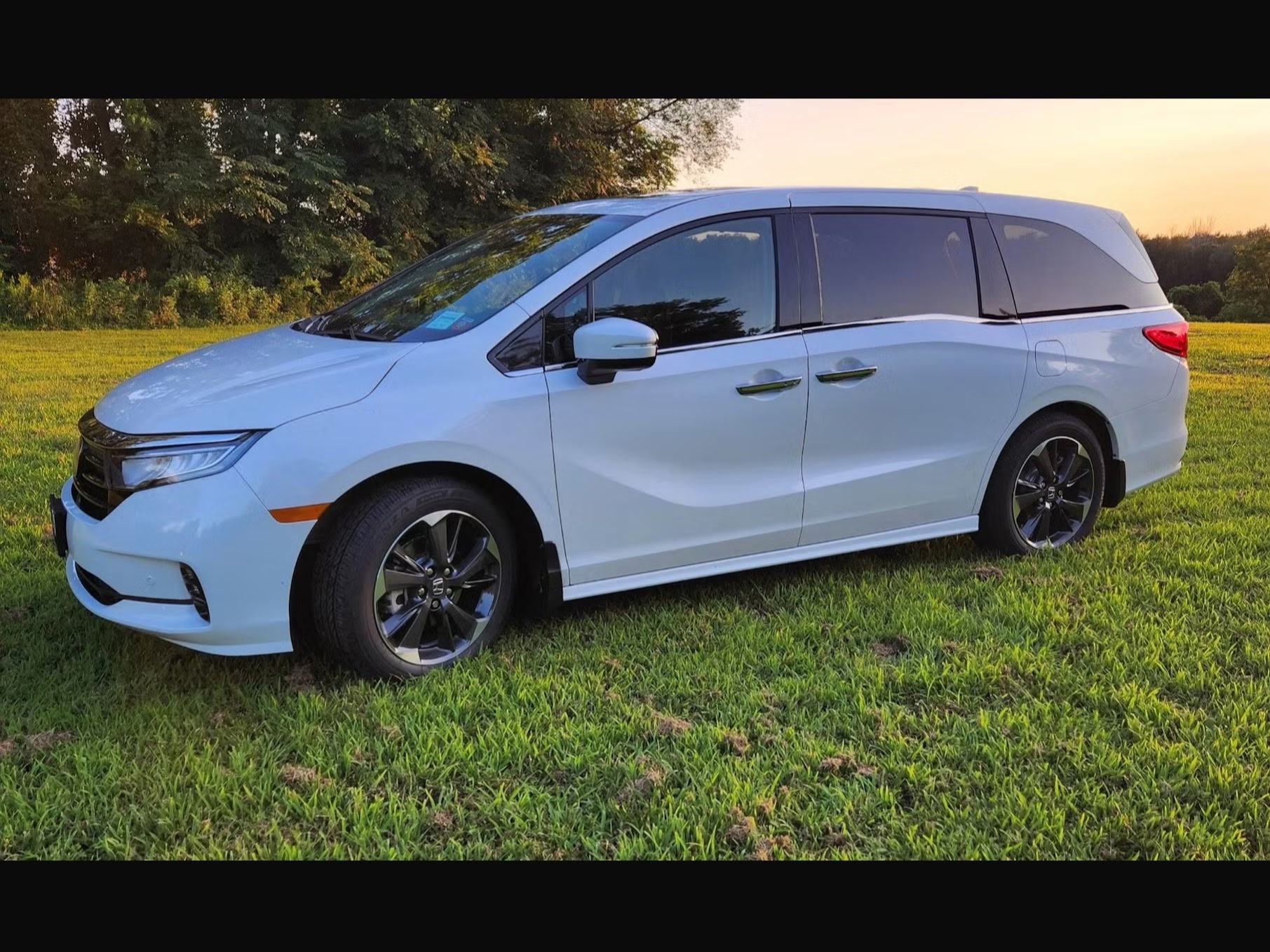 2023 Honda Odyssey Elite, White